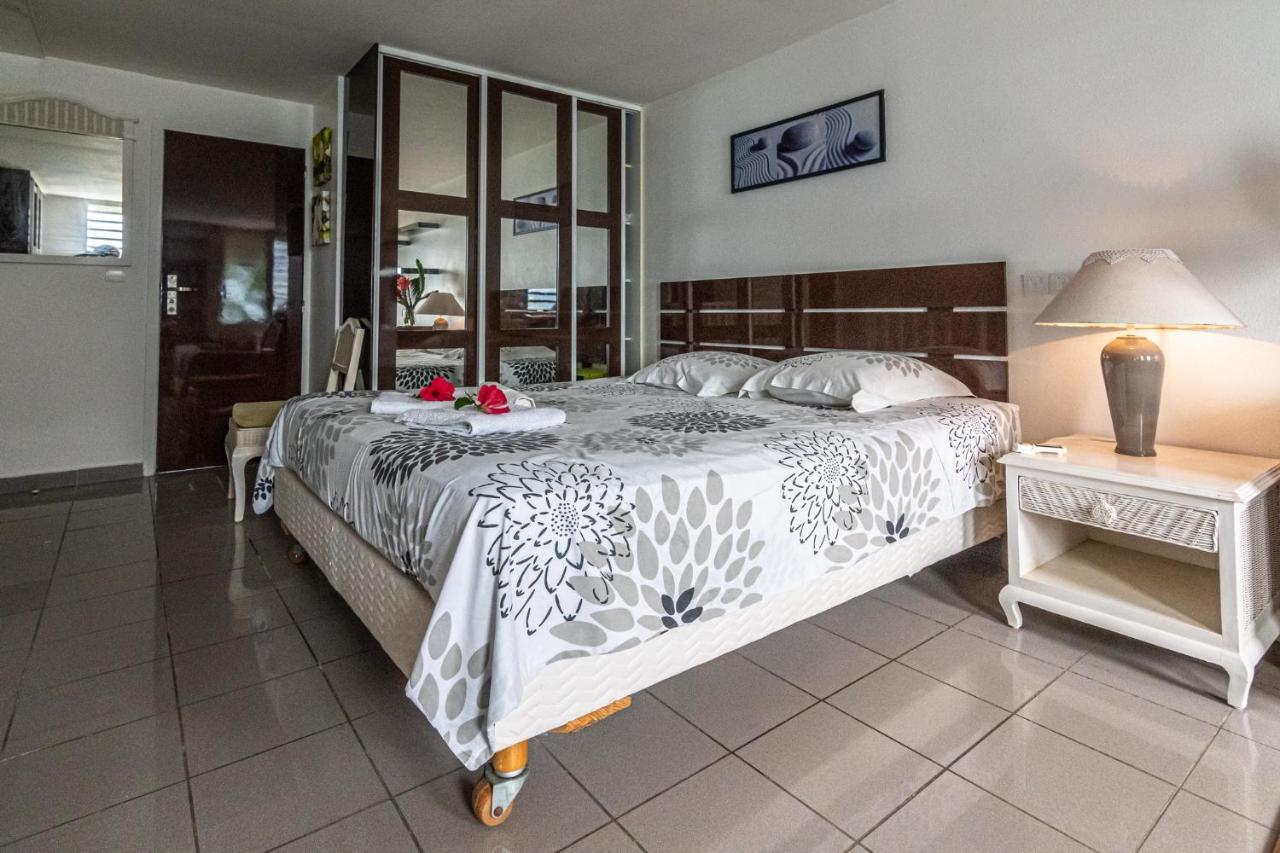 Studio En Duplex , Face A La Mer Le Gosier  Exterior photo